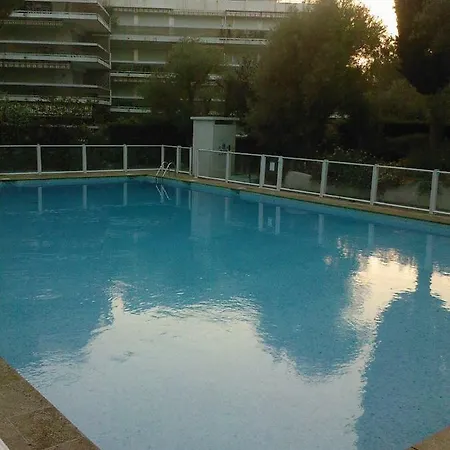 Studio Entierement Renove En Bord De Mer Avec Piscine Apartment
